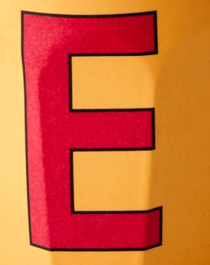 Melamin-Becher LETTER E - MEDIUM in apricot