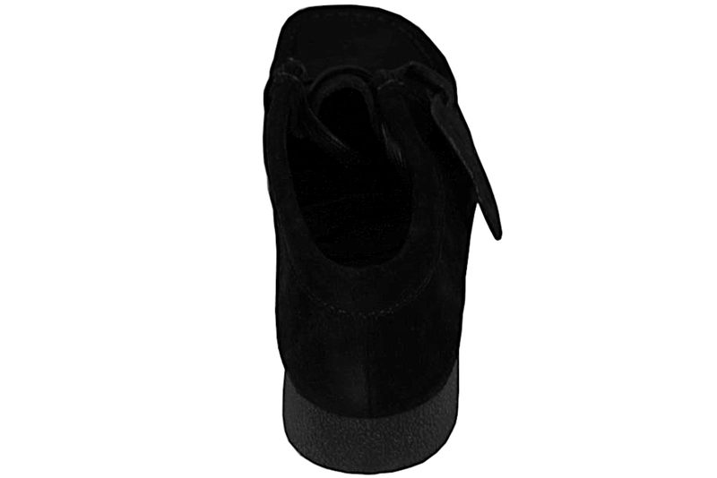 CLARKS WALLABEE EVOSH BLACK SUEDE SHOE