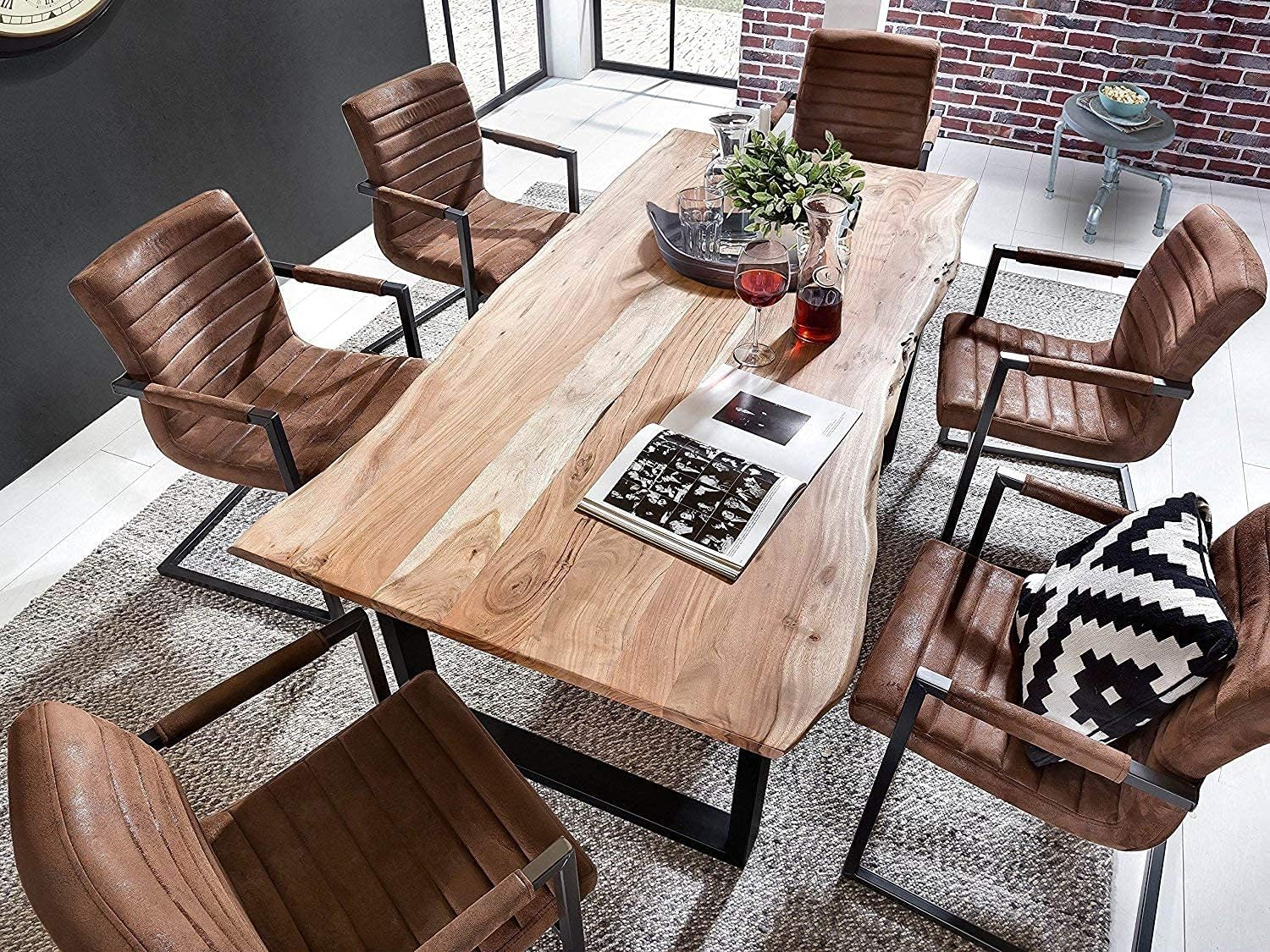 SAM Baumkantentisch 140x80 cm Quarto, Akazienholz massiv + naturfarben, Esstisch mit schwarzem U-Gestell, Esszimmertisch/Holztisch Industrial-Design, Tischplatte 26 mm