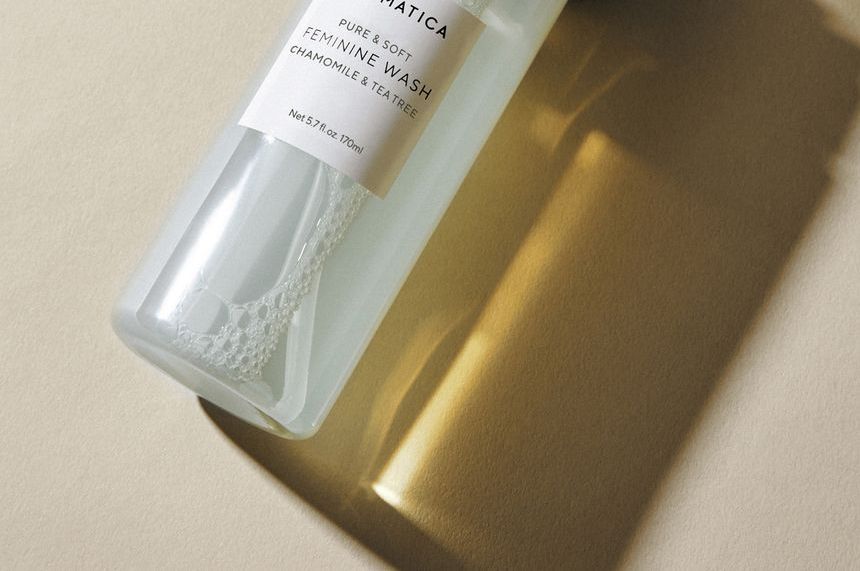 AROMATICA - Pure & Soft Feminine Wash Kamille & Theeboom