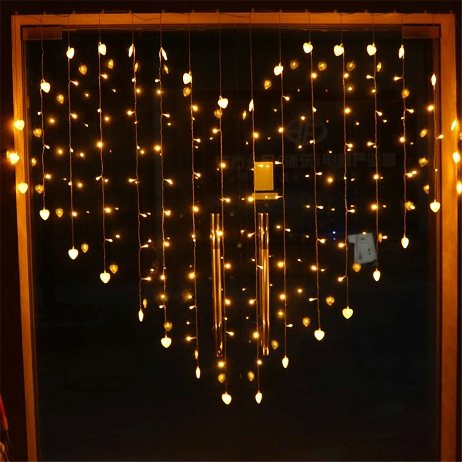 (2x1.5m) LED Romantische Party Deko Lichterkette Herz Vorhang Beleuchtung für Hochzeit / Valentinstag / Muttertag (USB/Batteriebetrieben) - Warmweiss