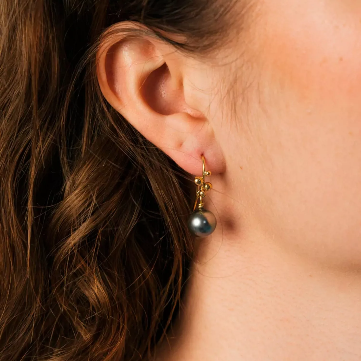 Dulong Delphis Pearl Øreringe 18 kt. Guld DEL1-A1108