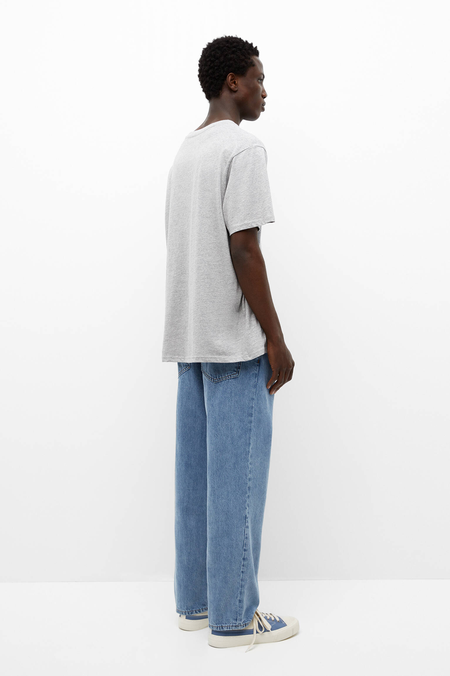 Calça jeans reta e folgada - Azul médio