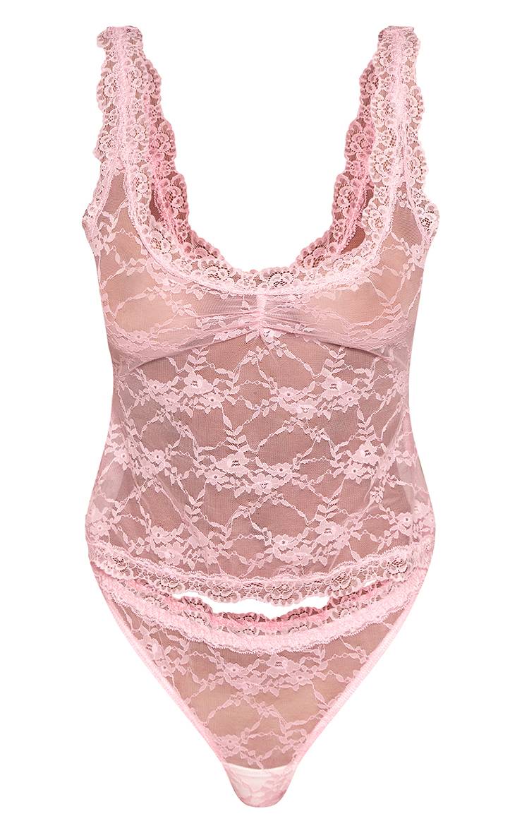 Rose Bébé Caraco Ajusté En Dentelle Et String Assorti