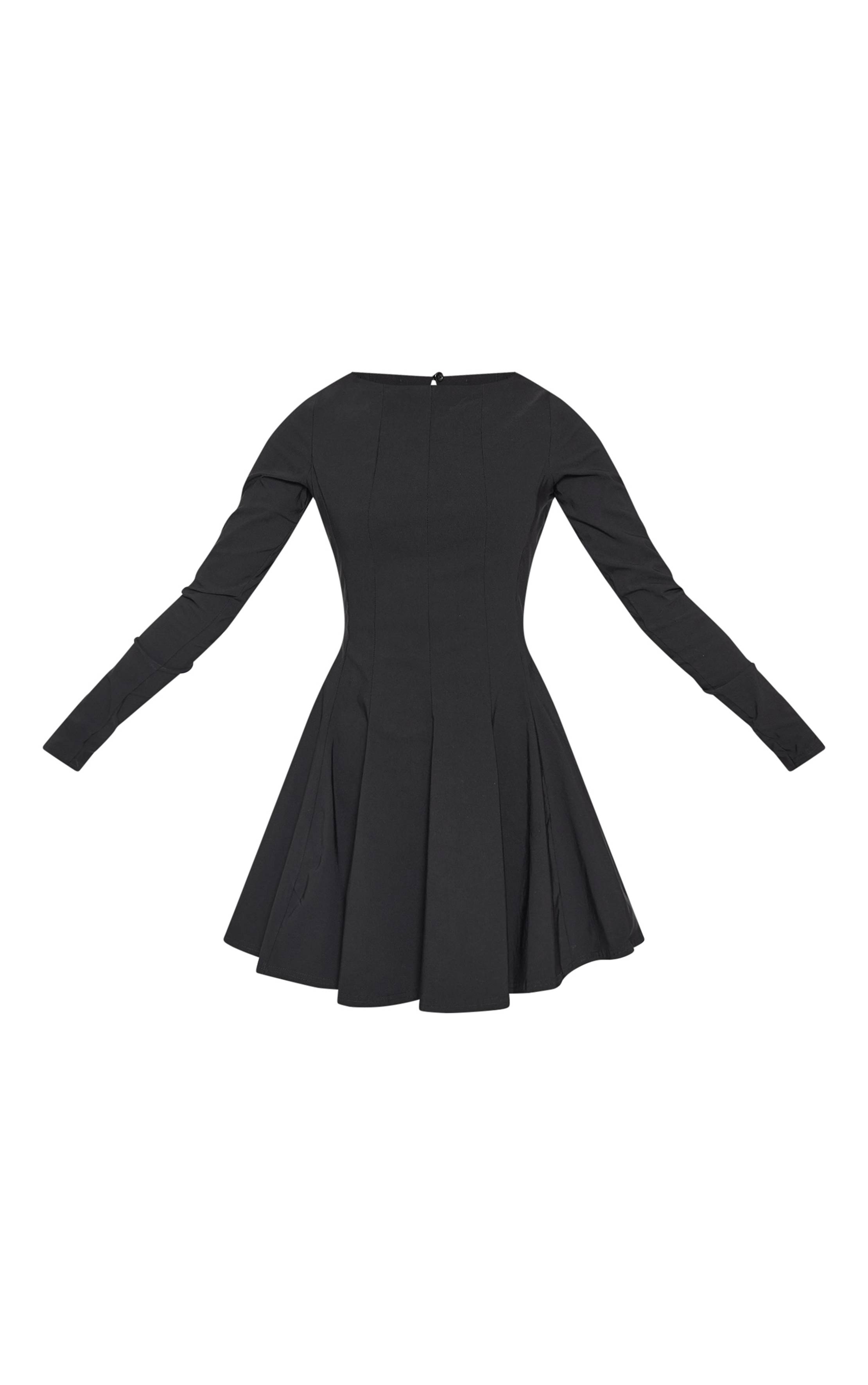 Noir Robe Droite Plissée À Manches Longues Et Col Bateau En Tissu Extensible
