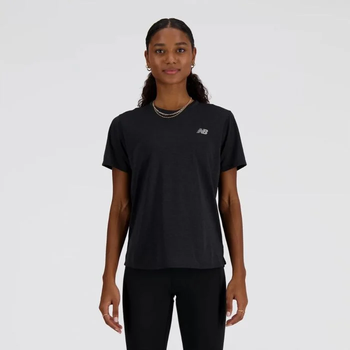 New Balance Dame T-shirts Athletics Short Sleeve