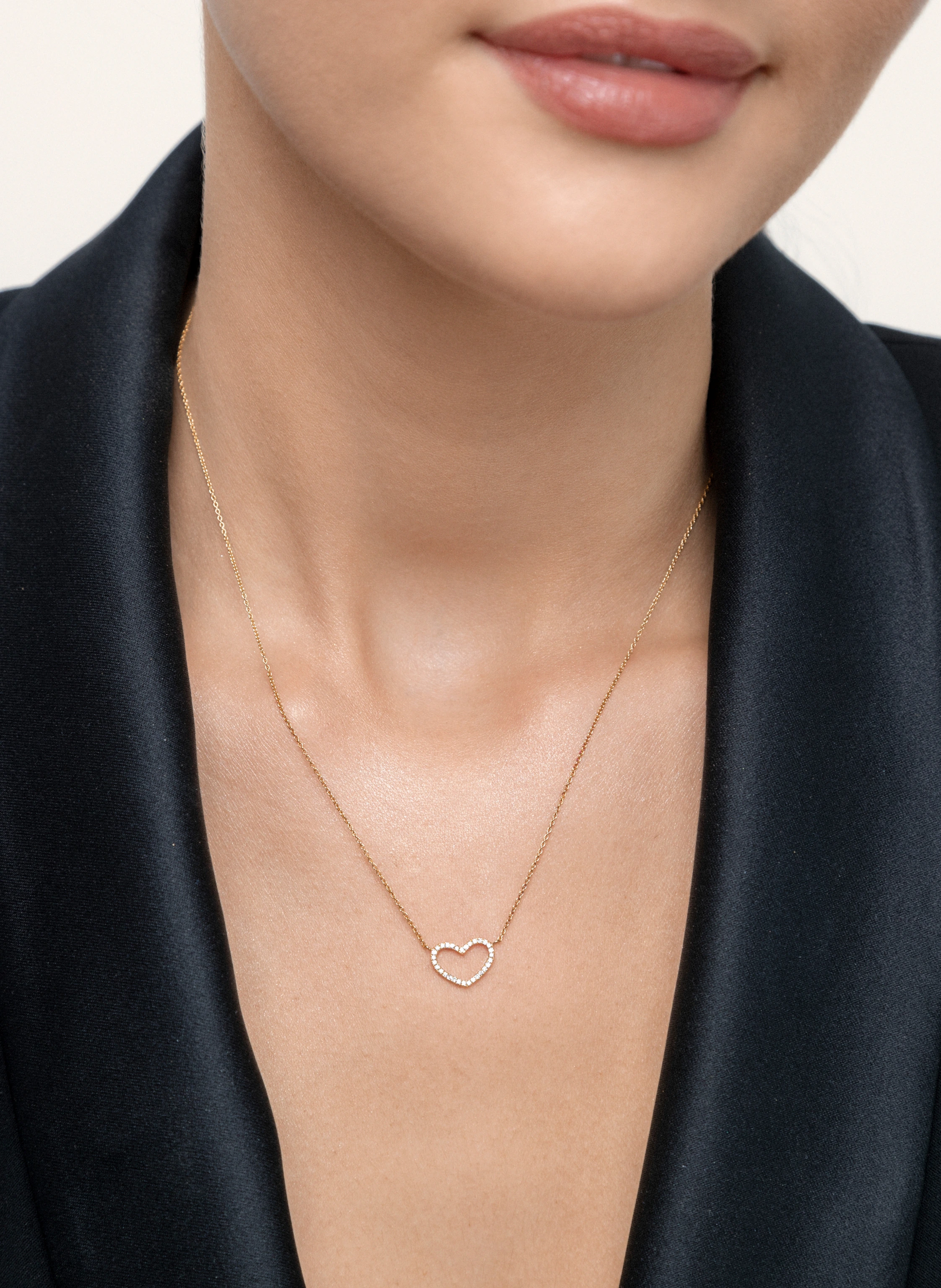 Leaf Halskette HEART aus 18 Karat Gelbgold mit Diamanten