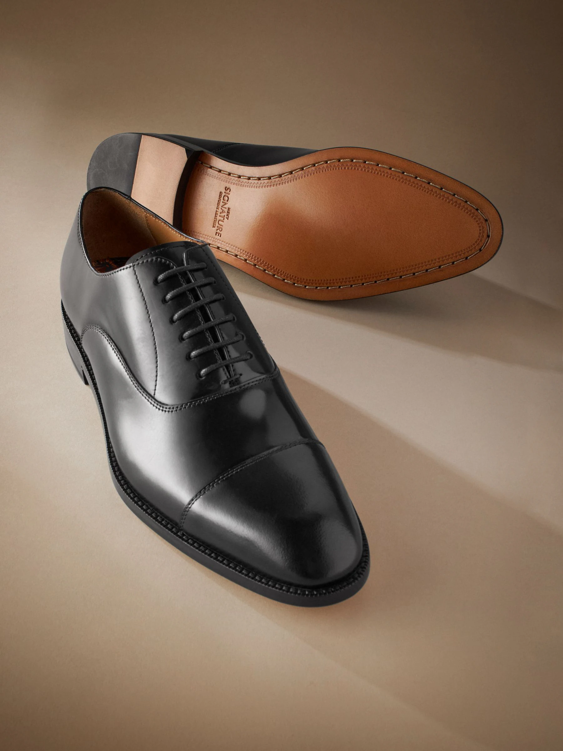 Zwart - Standaard pasvorm - Signature Leather - Oxford schoenen met neusstuk