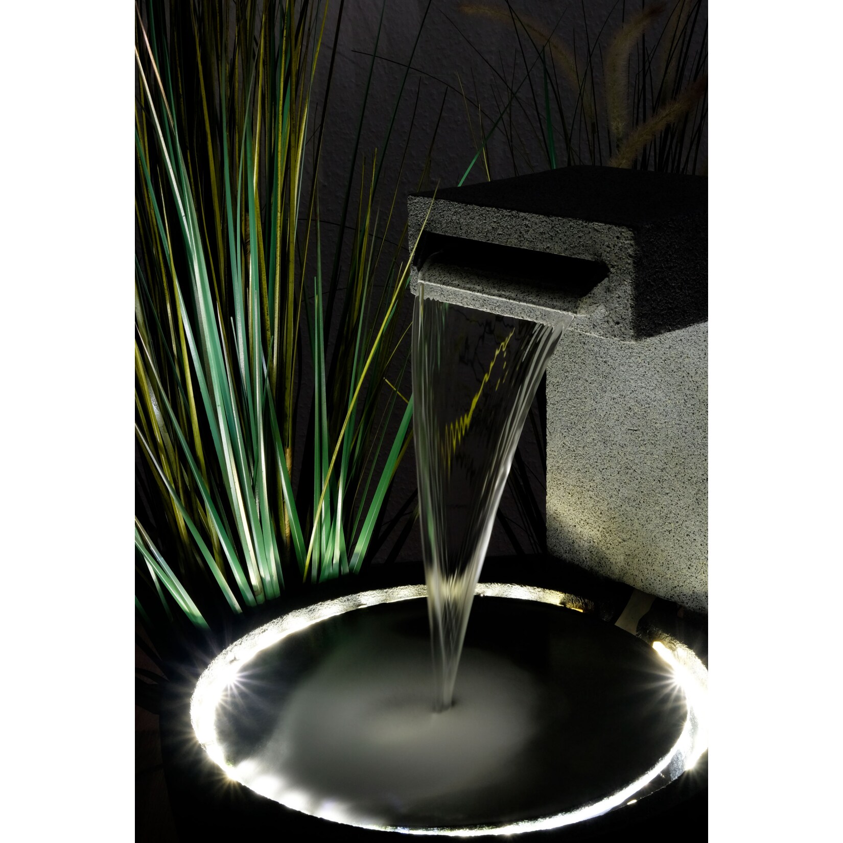 Dobar 96120e Design-Gartenbrunnen mit runder Schale