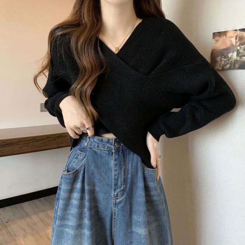 Sisyphi - V-hals effen geribbelde cropped trui
