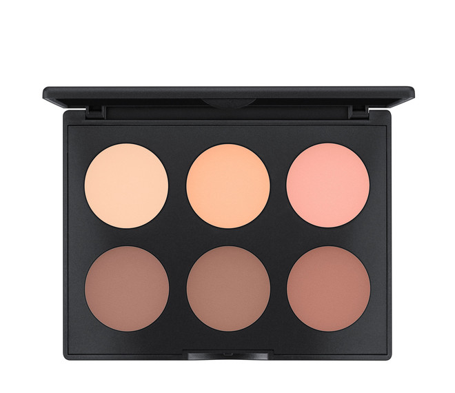 M•A•C Studio Fix Contour PaletteLight / Medium