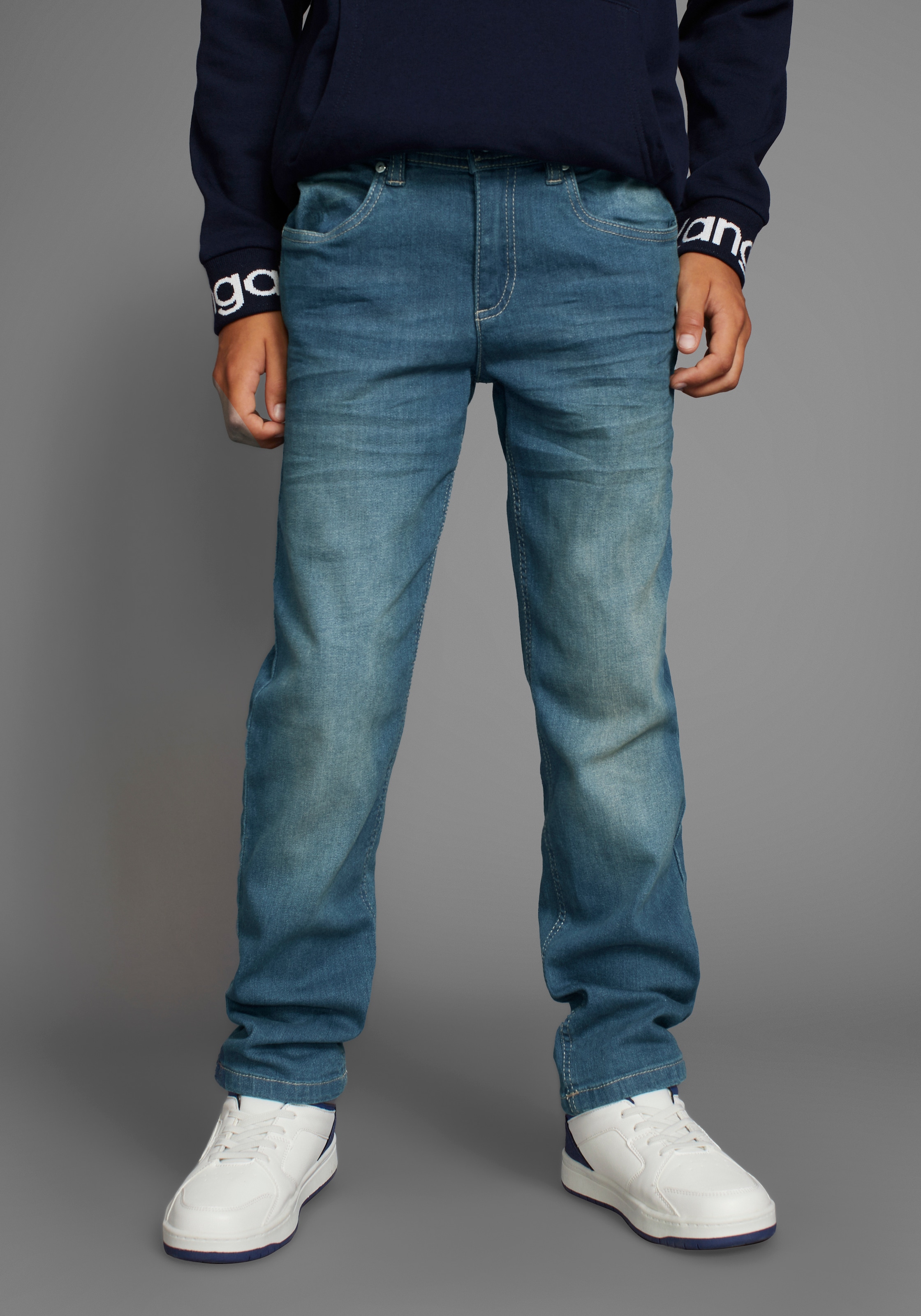 KangaROOS Stretch-Jeans », regular fit mit geradem Beinverlauf«, bequeme Passform,  gerades Bein,  niedrige Leibhöhe