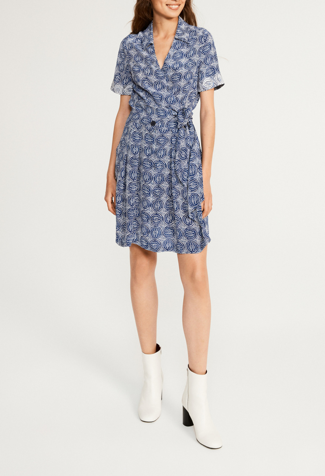Robe &agrave; motifs
