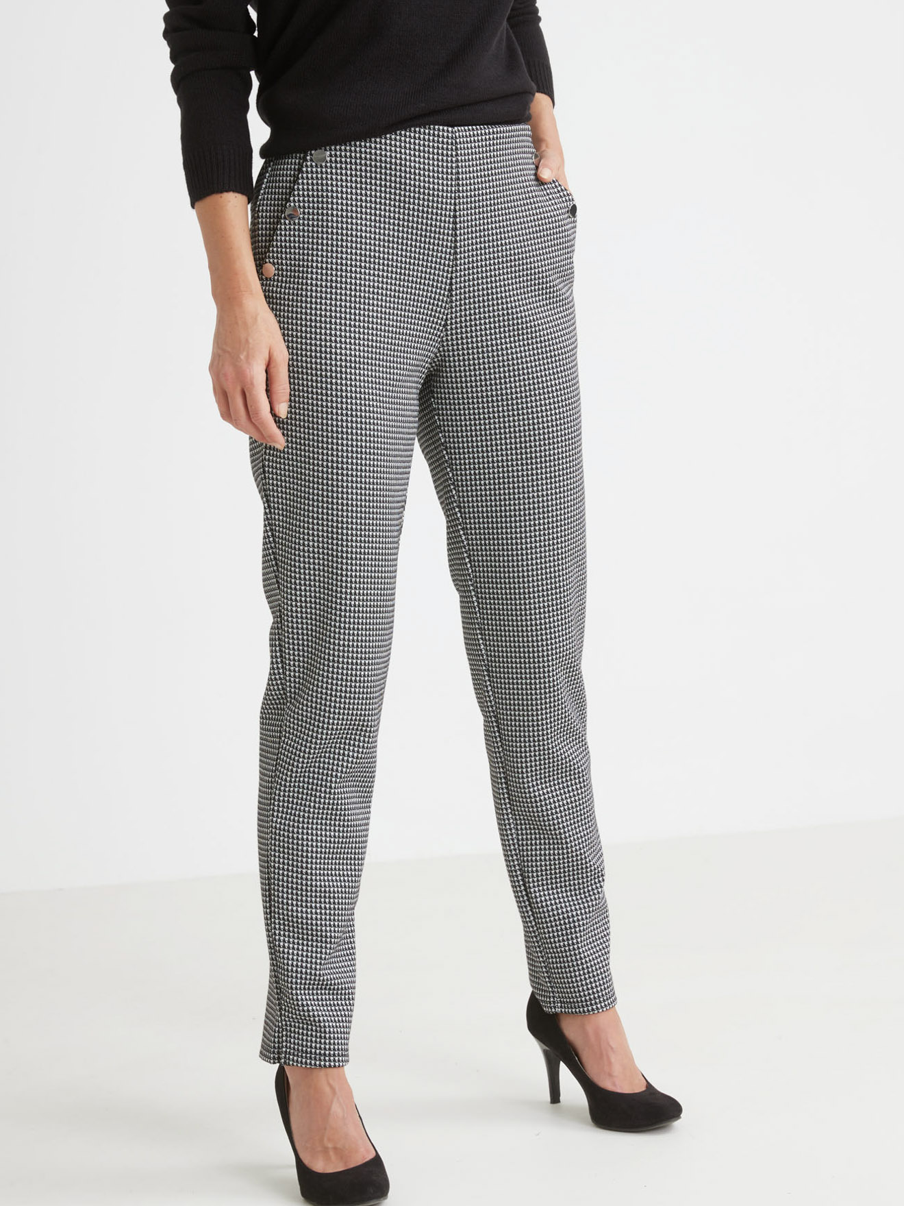Pantalon droit en maille jacquard
