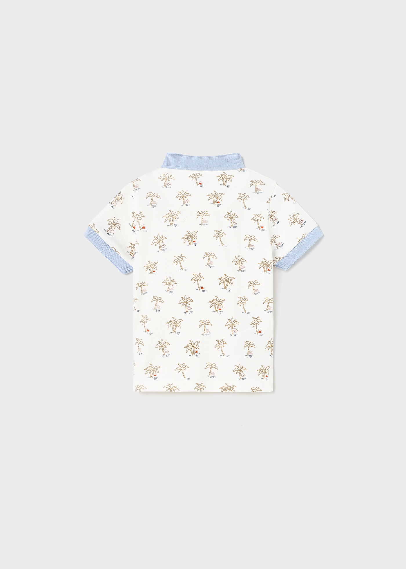 Camisa polo infantil de manga curta com estampa.