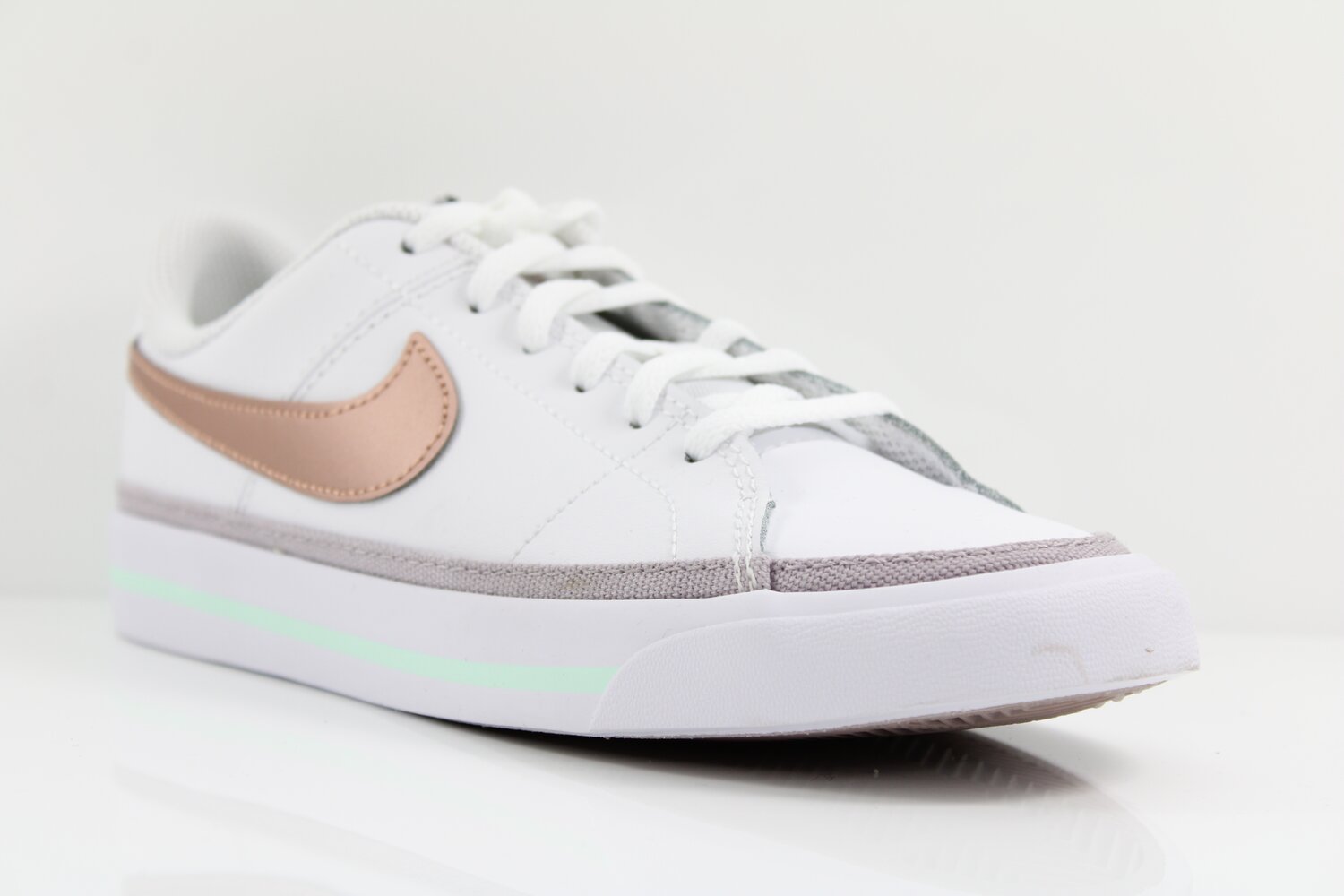 Nike Sneaker