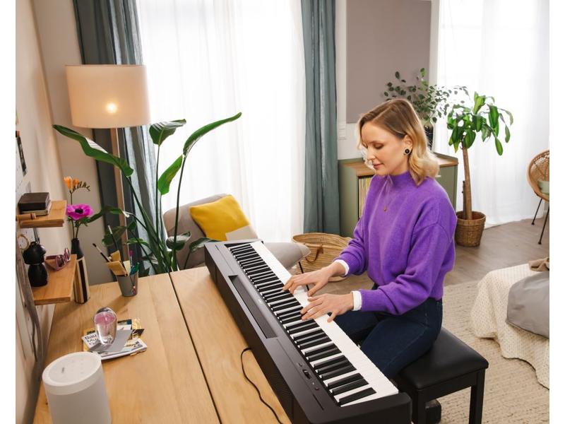 Yamaha E-Piano P-145B Perfekt für Anfänger mit dem Interesse am Klavierspiel