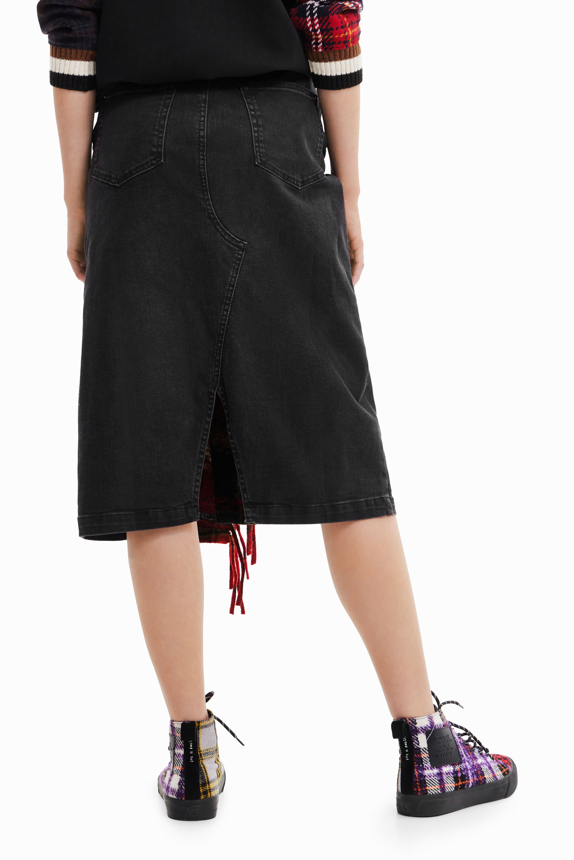 saia midi xadrez jeans