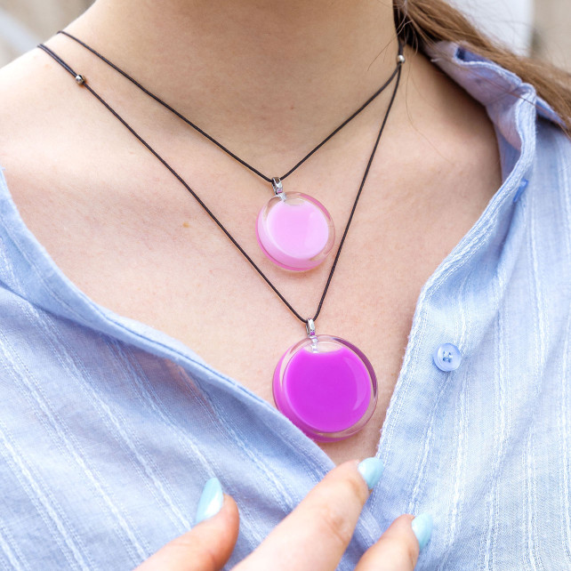 Pendentif en verre soufflé - Cachou Giga Milk