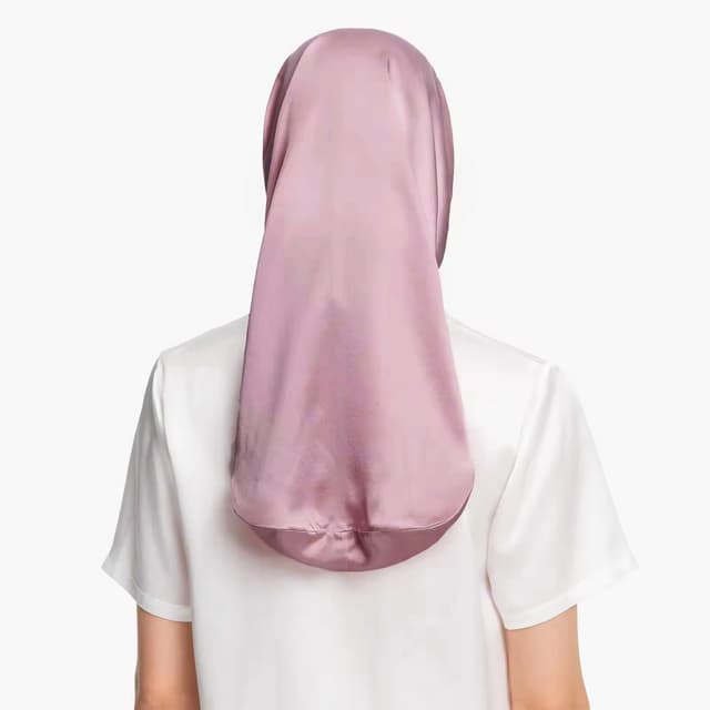 Justerbar lang silke sovehætte Sort