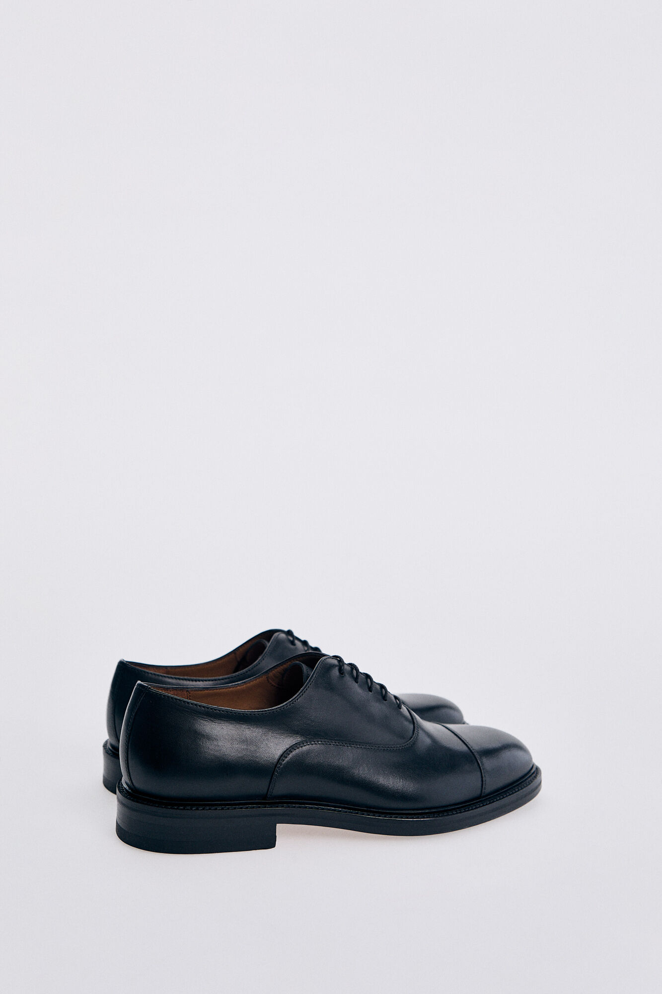 Sapato de couro com cadarço - Preto