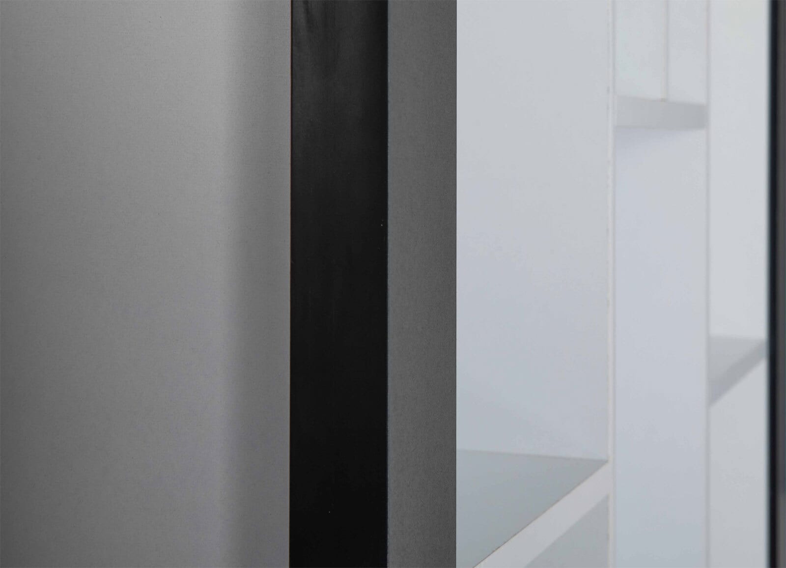 Sammlervitrine Thomas Schwarz/Weiß 90,5x70,5x13,7 cm