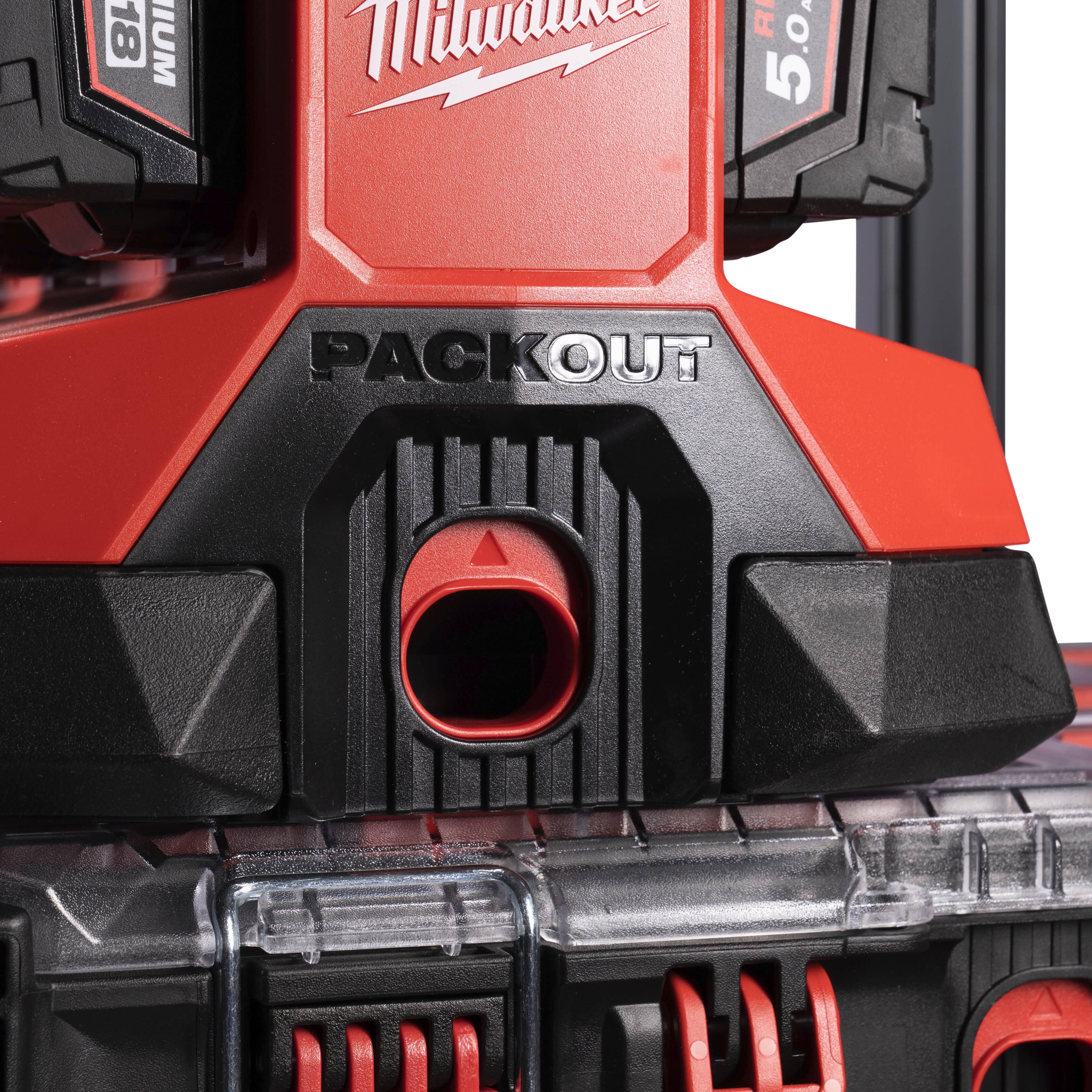 Milwaukee M18 PC6 PACKOUT™ Zesvaks Snellader 18V - 4932480162