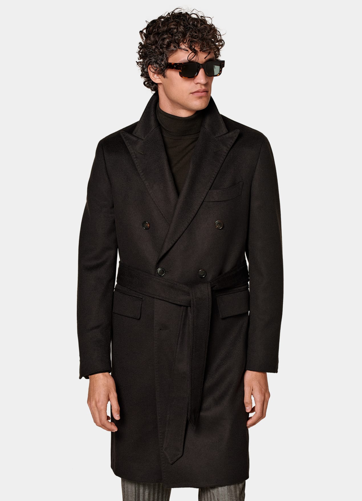 Manteau ceinturé marron foncé