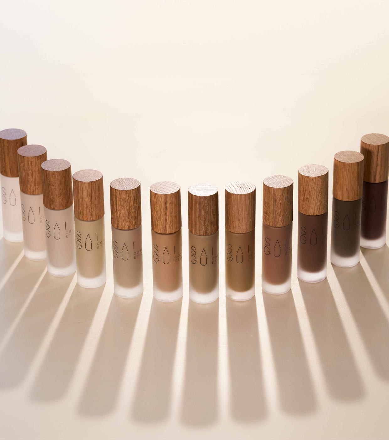 Saigu Cosmetics - Base de maquiagem para pele radiante - Margot