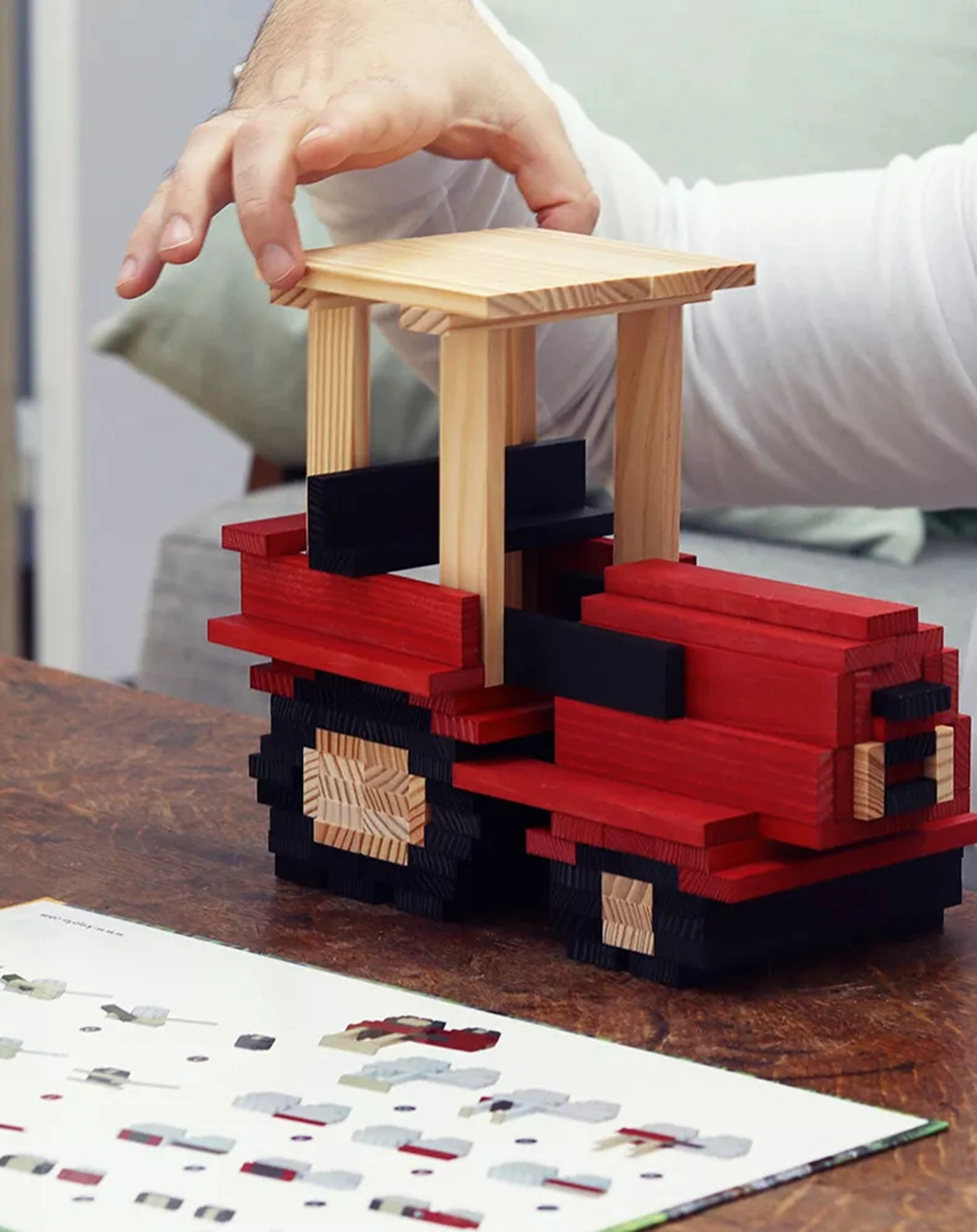 Holz-Baukasten TRAKTOR 155-teilig