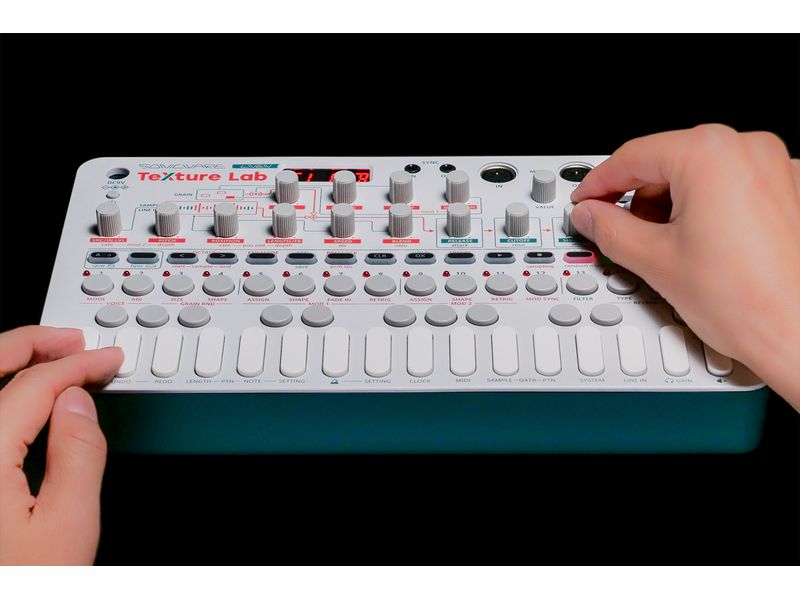Sonicware Sample-Player LIVEN Texture Lab 4-Voice Granular Synthesizer/Sampler