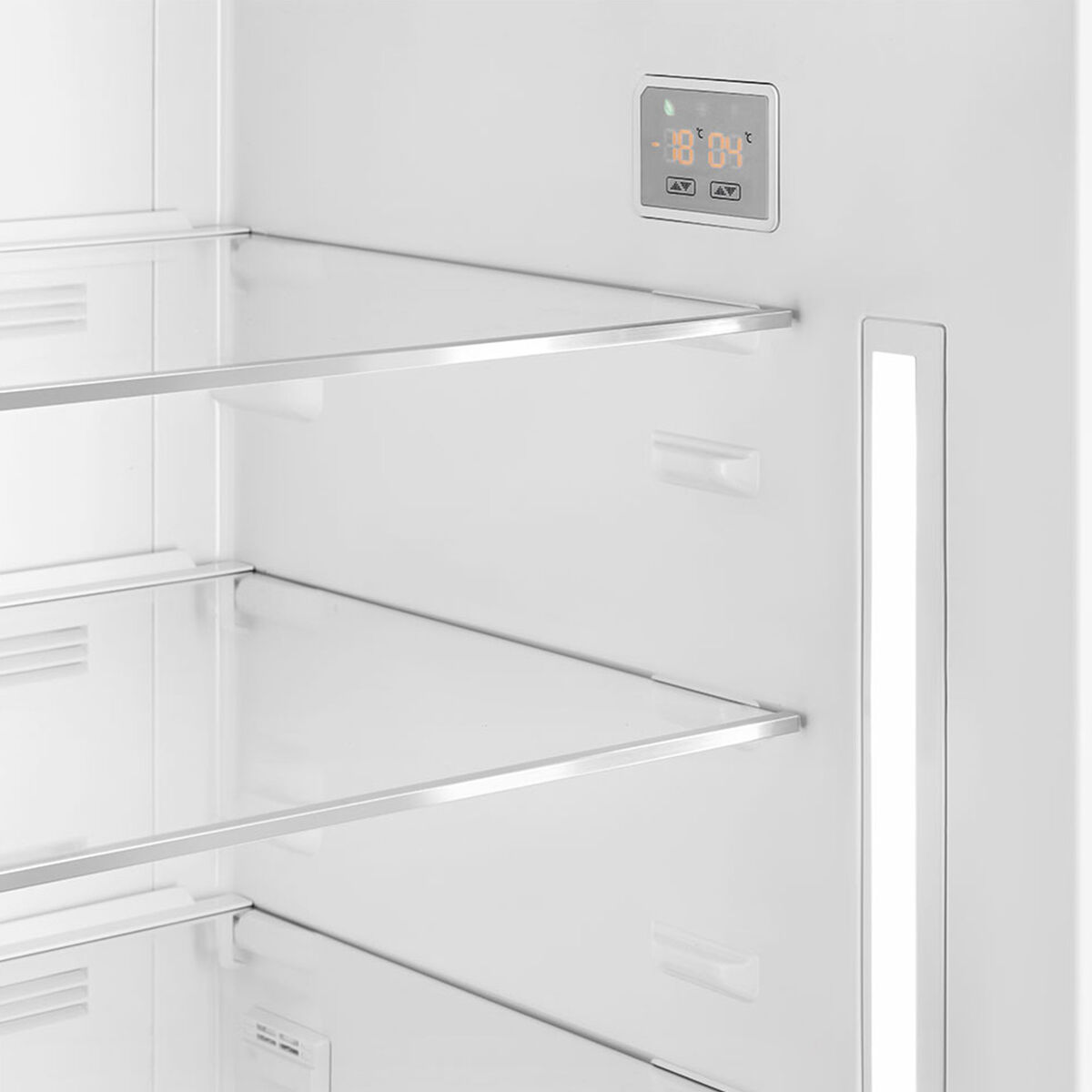 Smeg FA8005RPO6 Kombiskap høyrehengslet 70 cm, creme