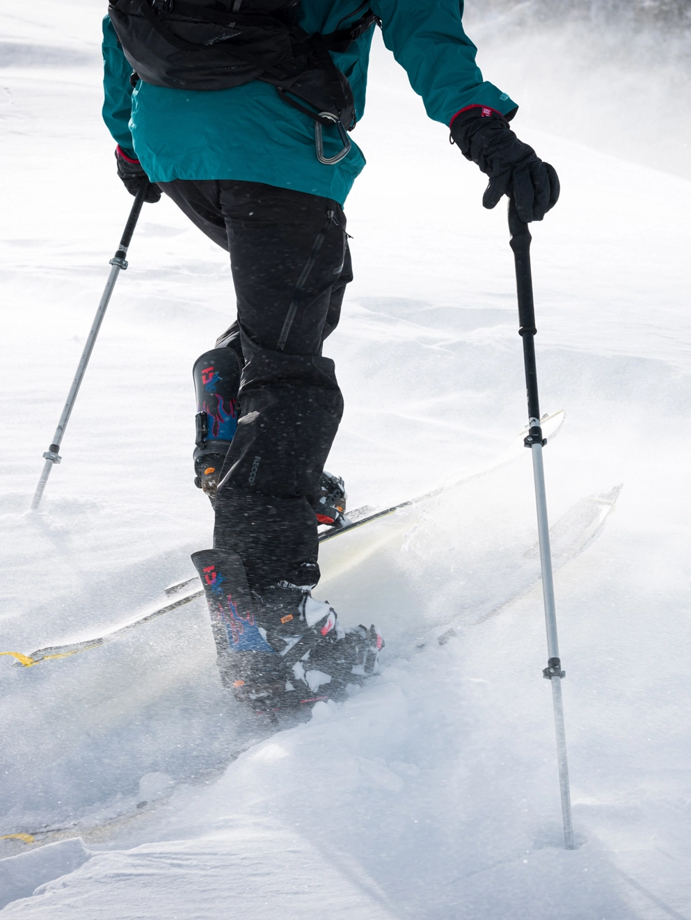 UNION Forrest Shearer 2024 Splitboard Bindings blue flames