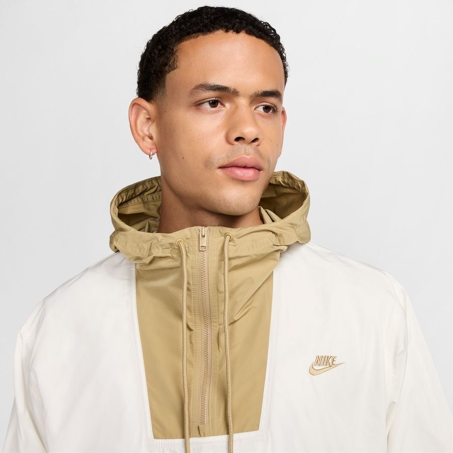 Nike Club
