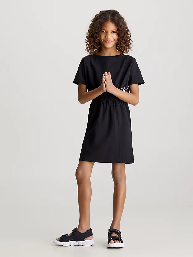 Vestido camiseta com monograma