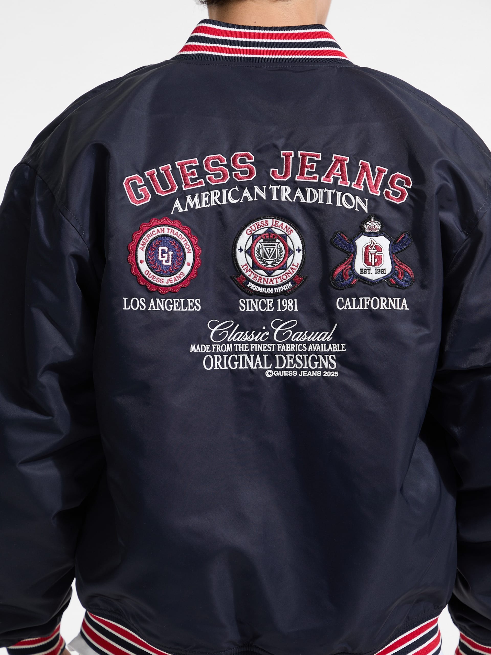 Jaqueta Varsity com Patch Bordado