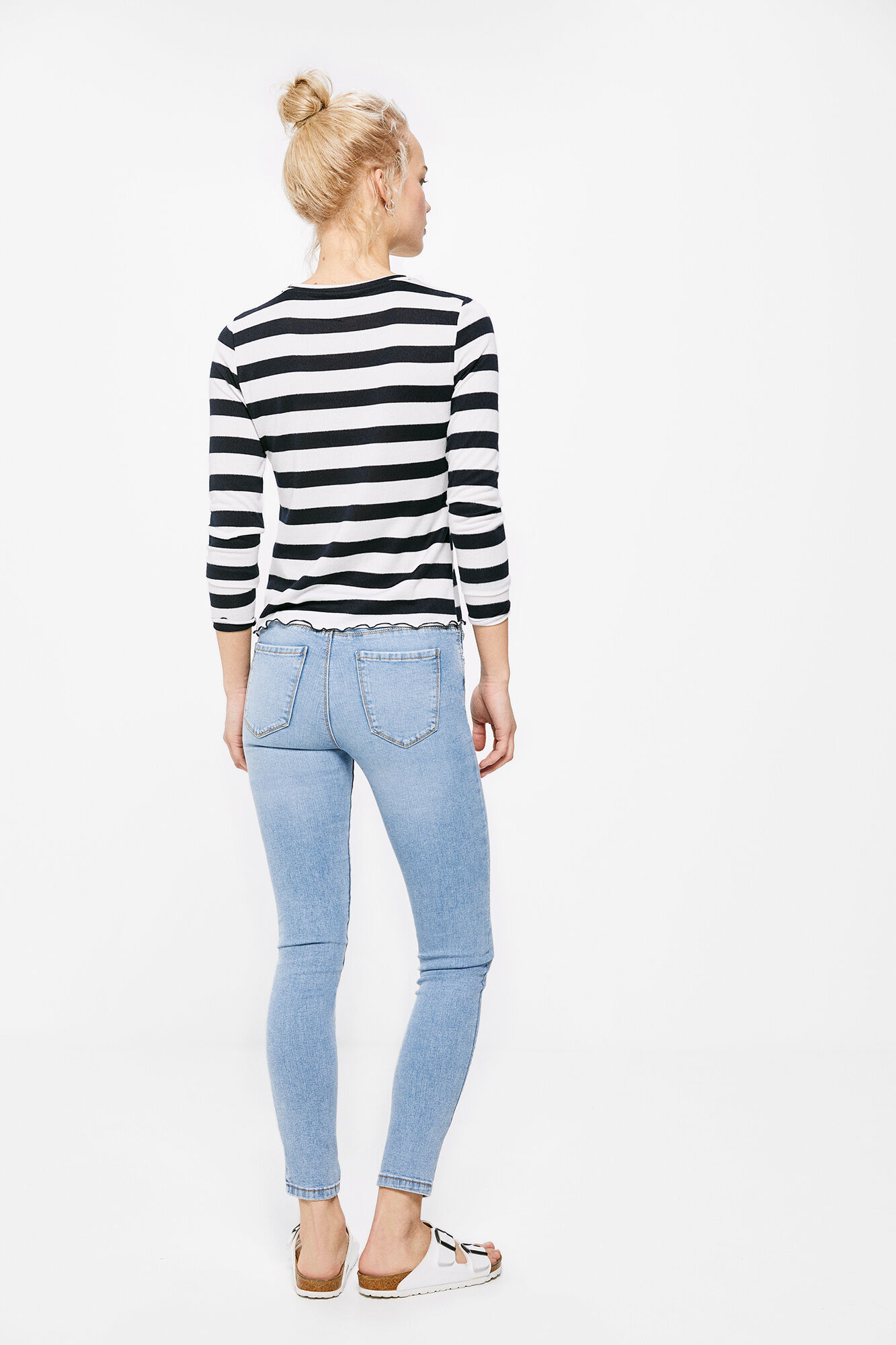 Calça jeans slim com lavagem sustentável - azul médio