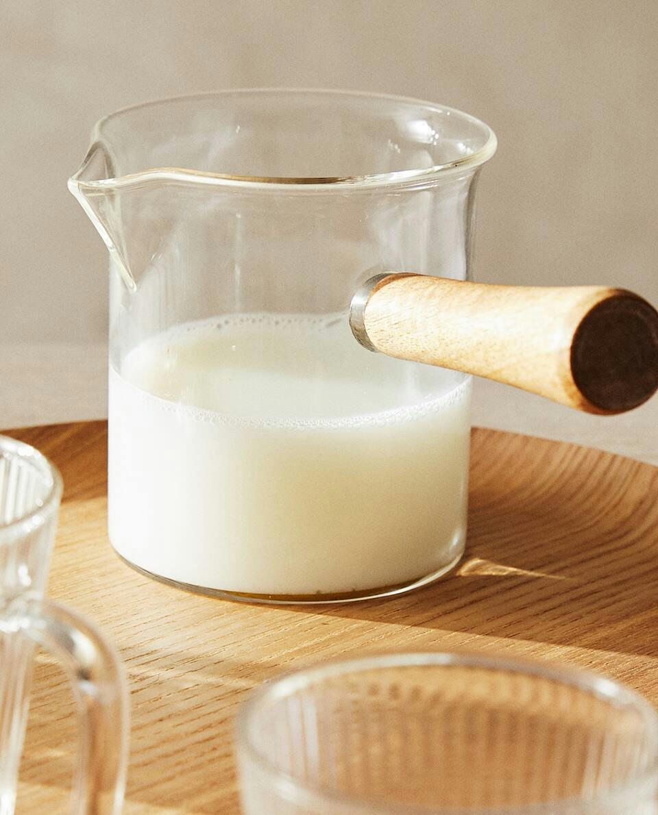 JARRA DE LEITE DE VIDRO BOROSILICADO E MADEIRA
