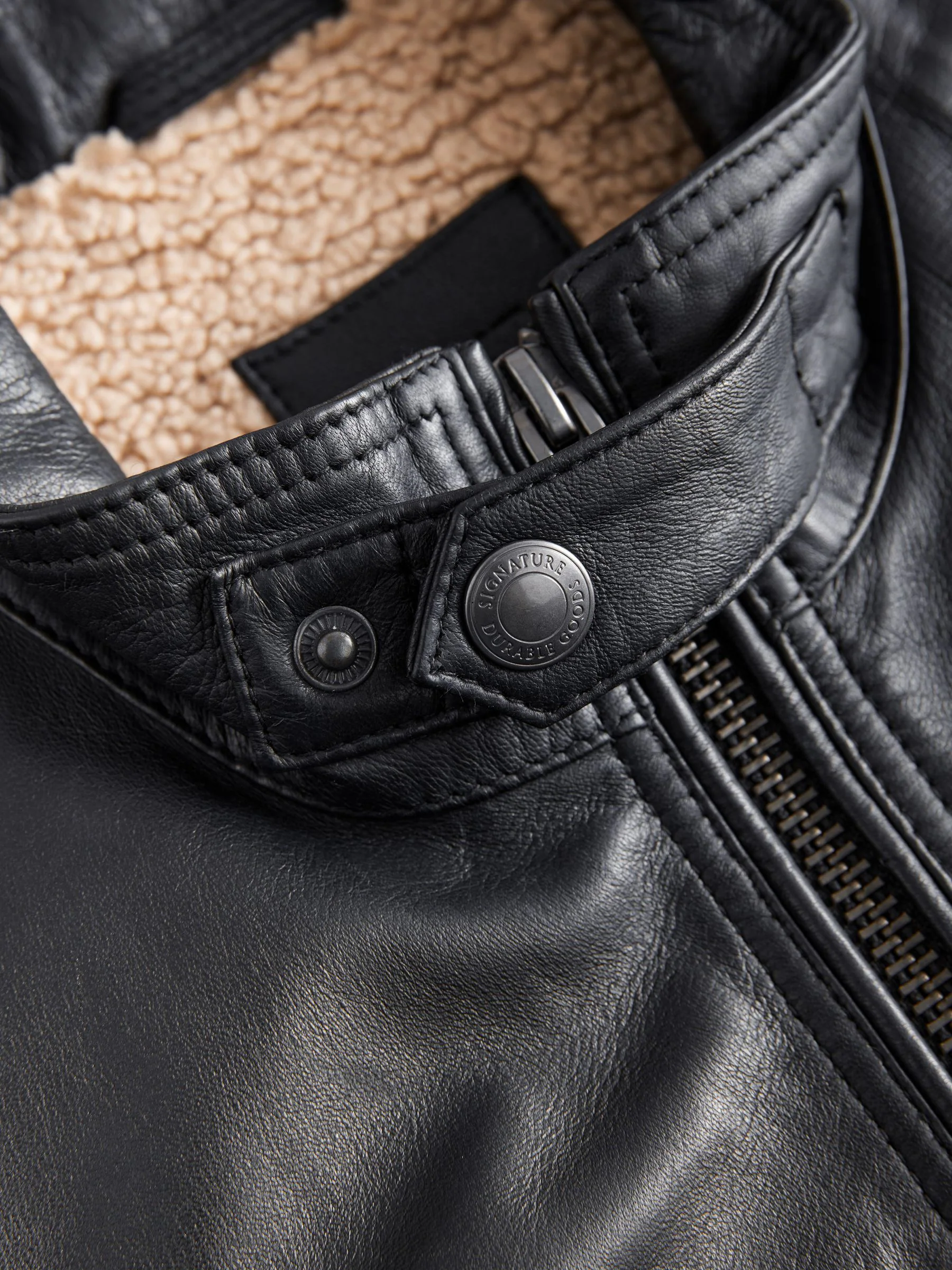 Zwart - Leren Signature Utility Borg gevoerde jas