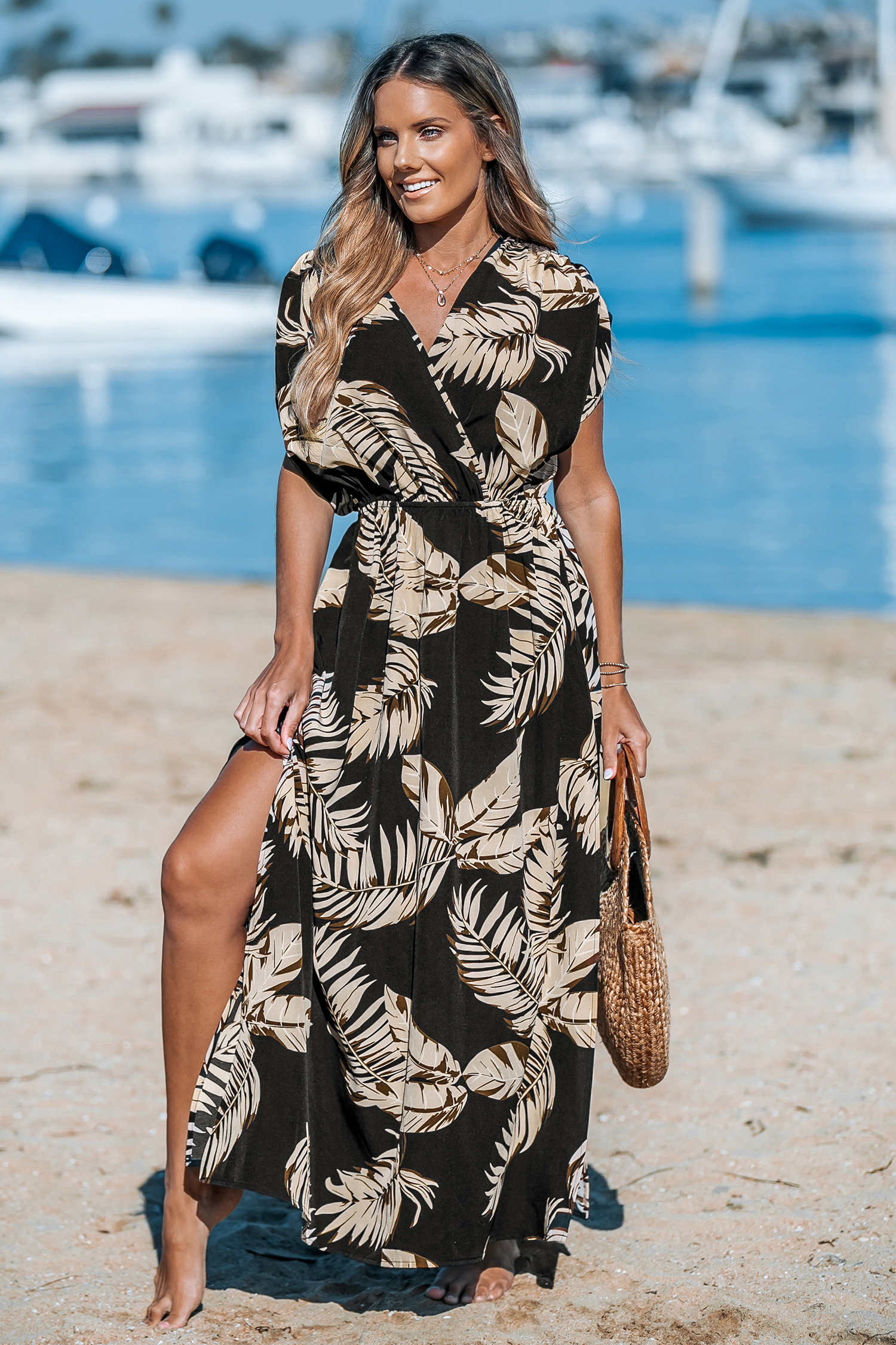 Robe maxi à col en V et palmiers noire