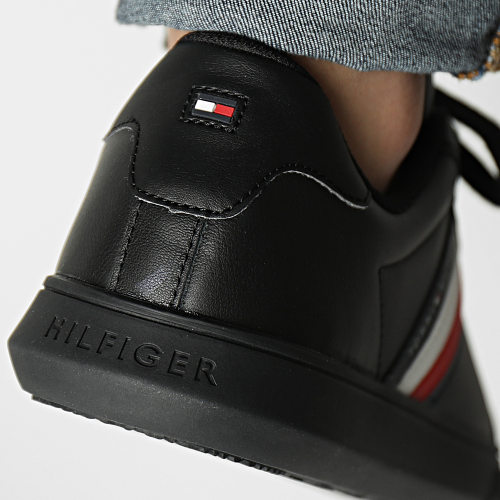Baskets Essential Leather Cupsole 4921 Triple Black