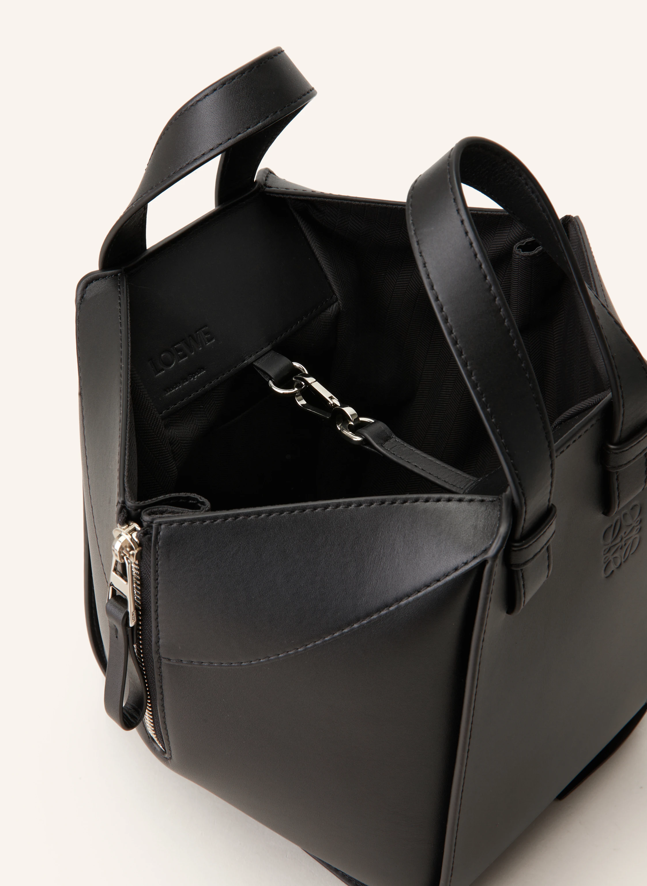 LOEWE Umhängetasche HAMMOCK