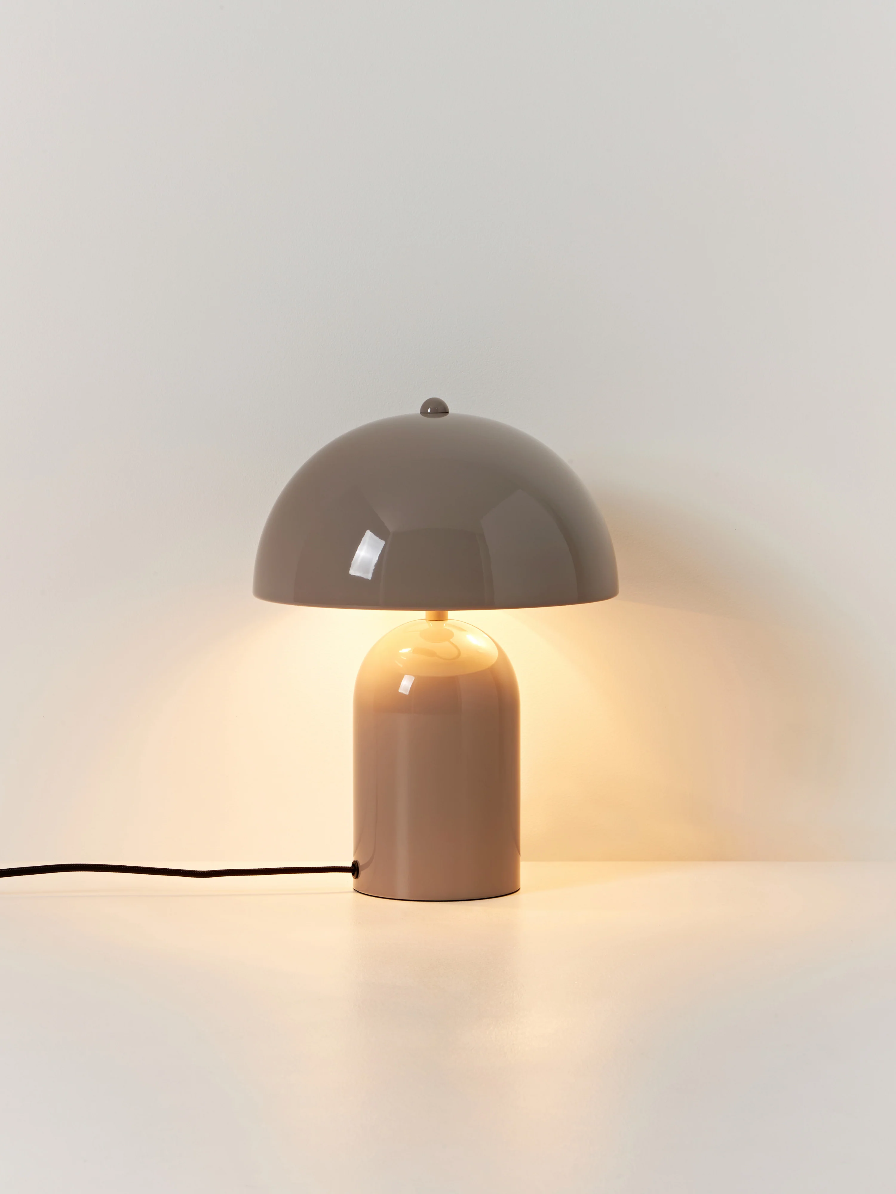 Kleine retro tafellamp Walter