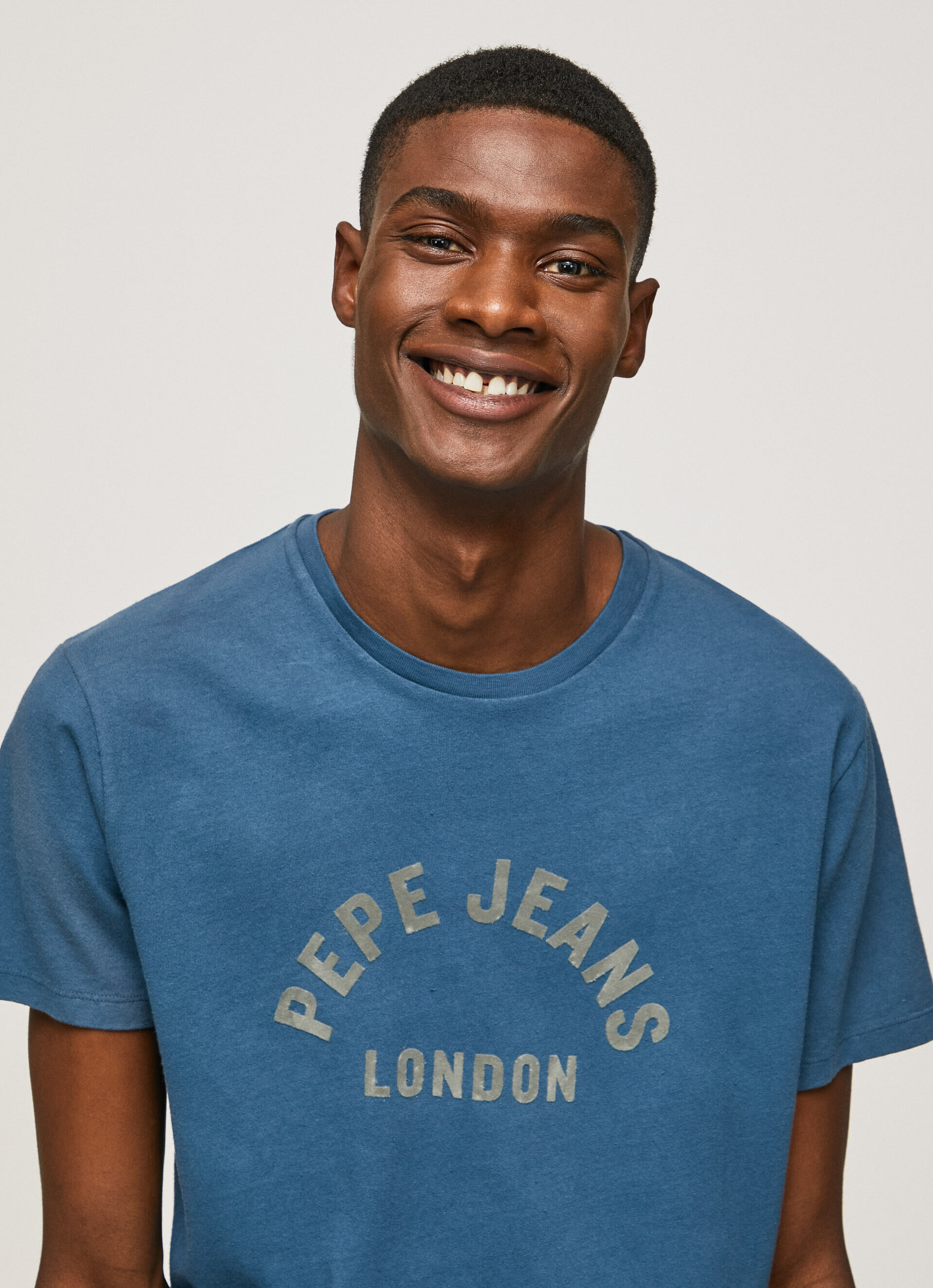 CAMISETA COM LOGOTIPO ESTAMPADO - jarman azul