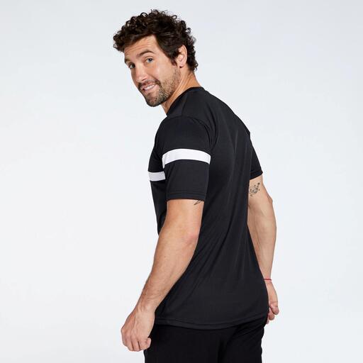 Academia Joma V