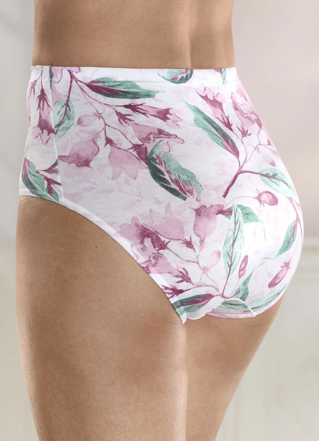 Viererpack Slips mit Floraldessin