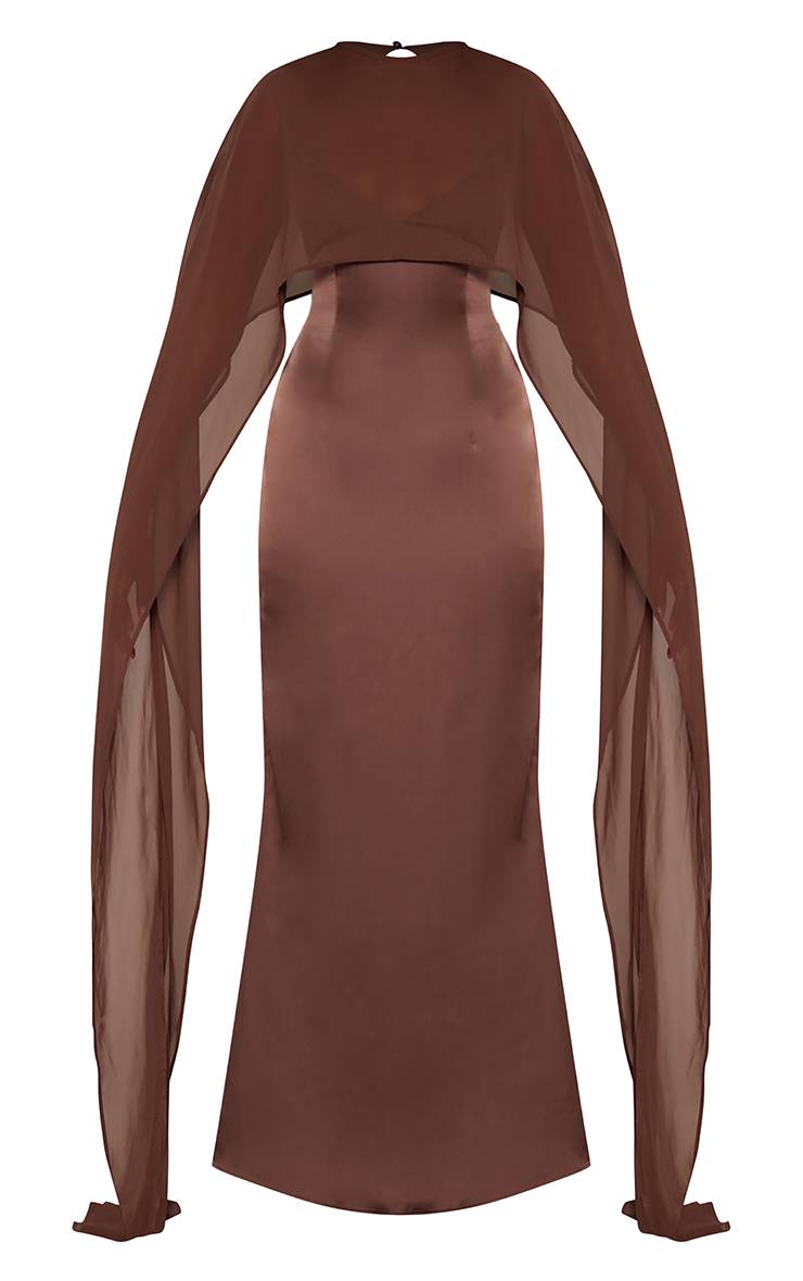 Chocolat Robe Longue En Satin Avec Cape En Mousseline À Détail Drapé