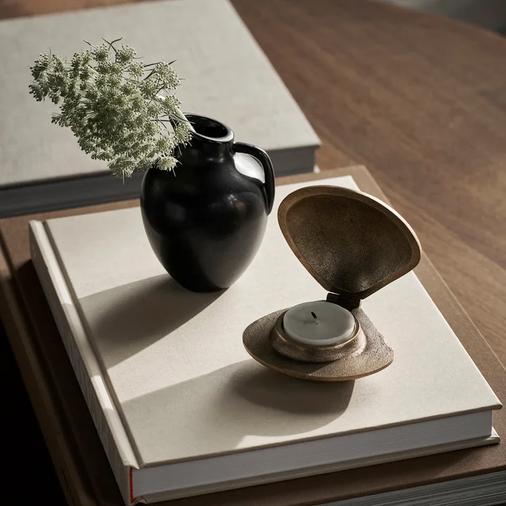 Ferm Living - Clam Teelichthalter, messing