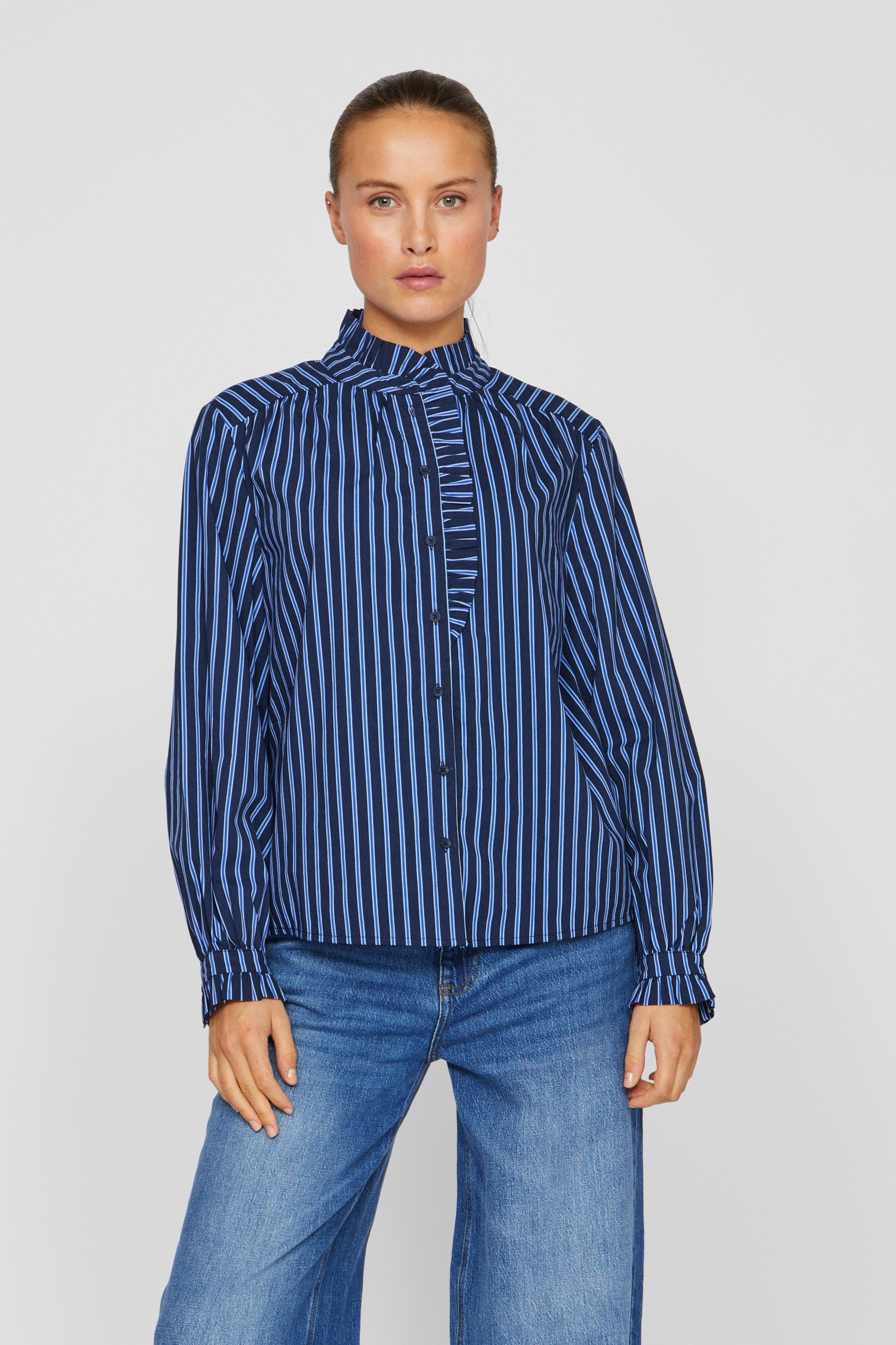 Vila  Vimutte Frill L/S skjorte - Navy Blazer