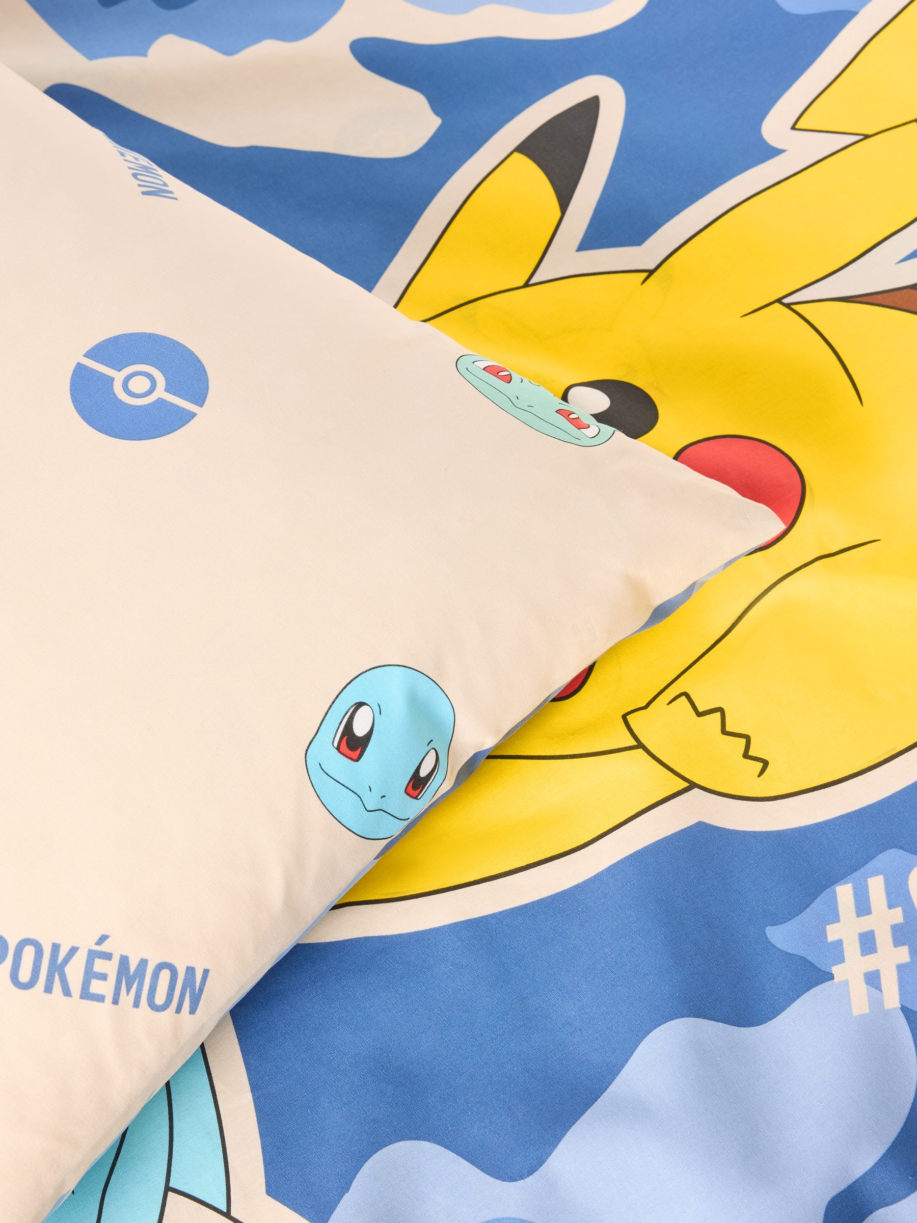 Pokemon Duvet Cover and Pillowcase Set